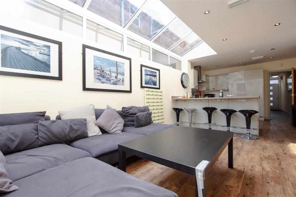 Flat Heeley Road in Birmingham