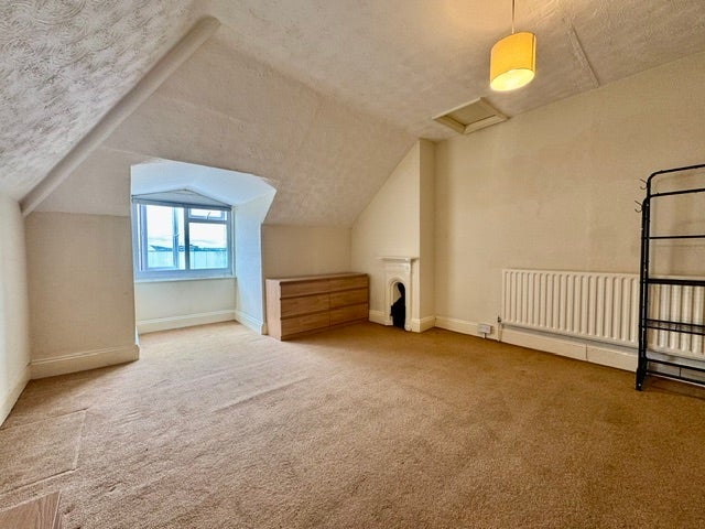 Room Wells Road in Bristol