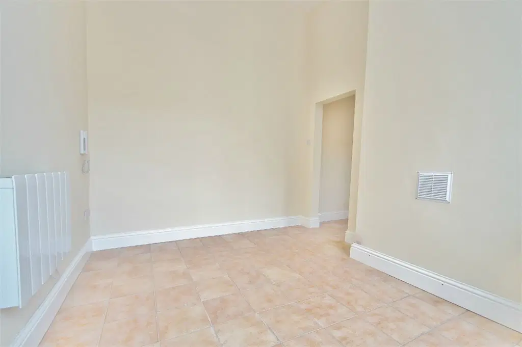 Flat Newbold Road in Rugby