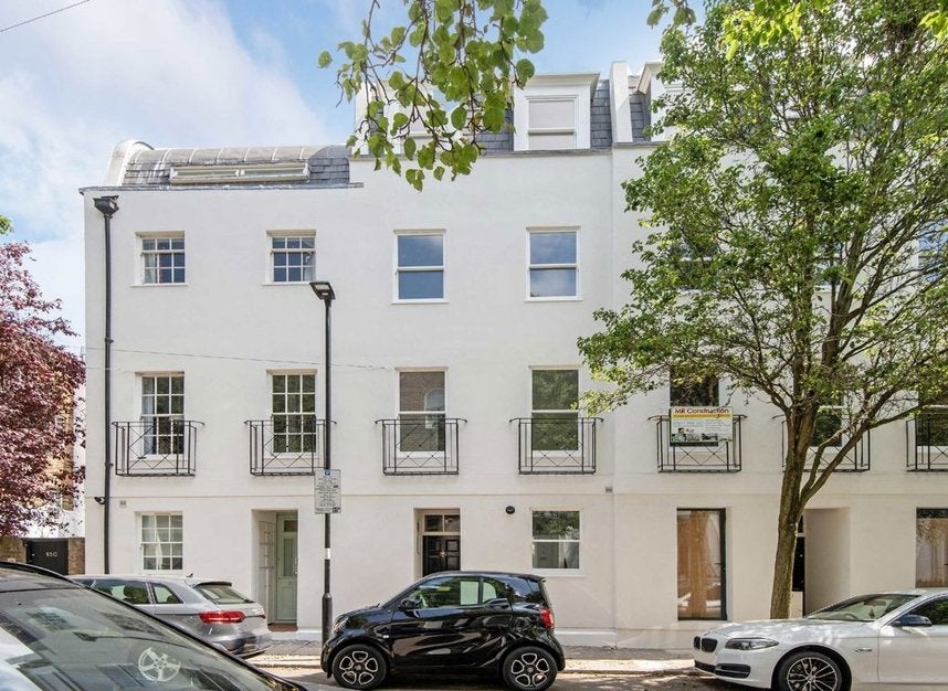 House Spencer Place in Greater London