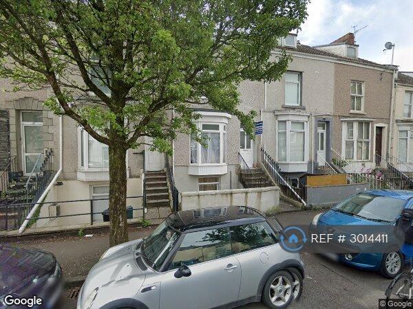 Room St. Helens Avenue in Swansea