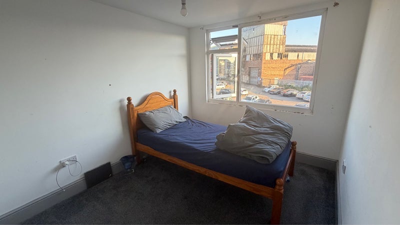 Room North Road in Stoke-on-Trent