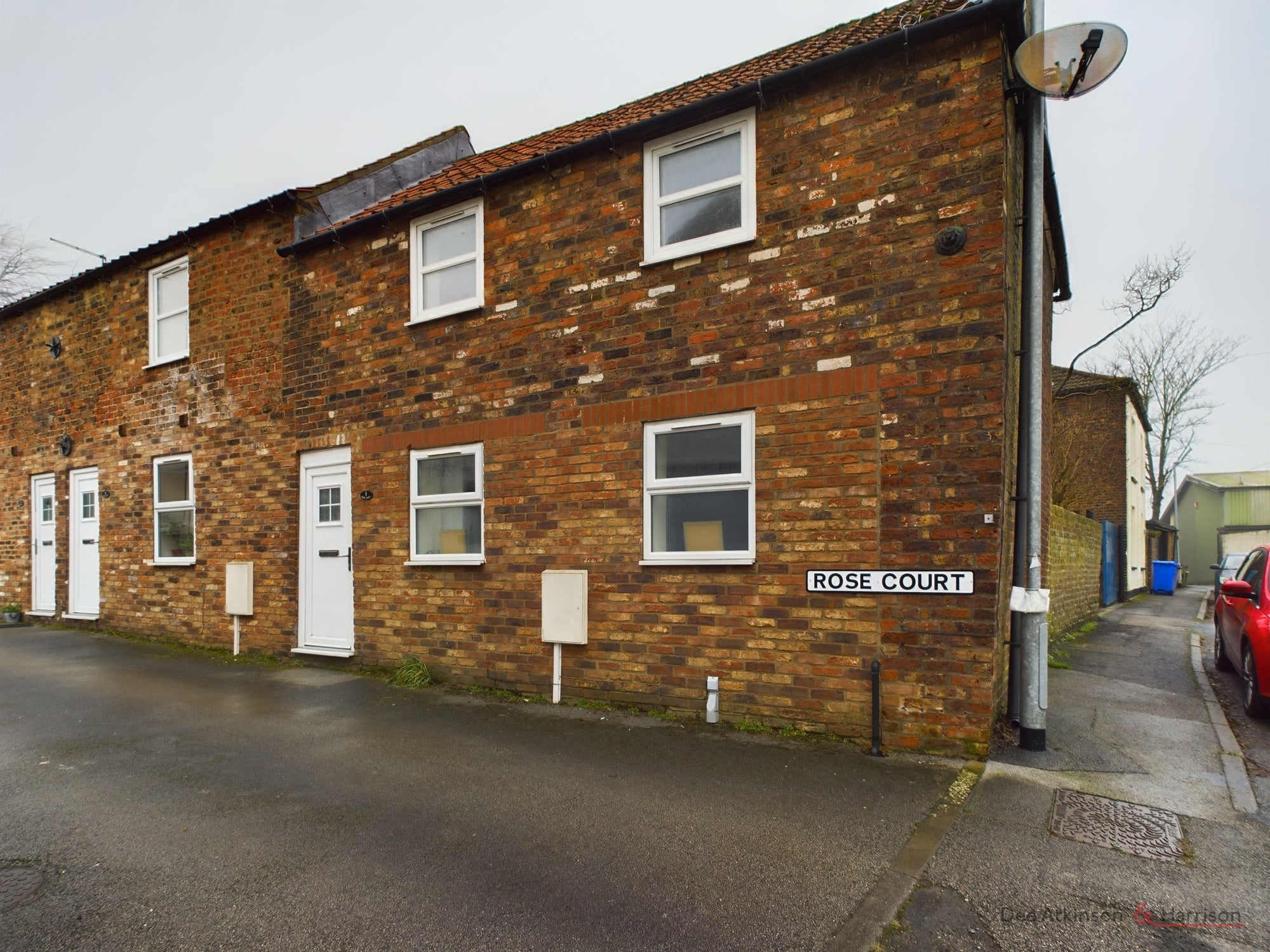 House Chapel Lane in Middleton on the Wolds