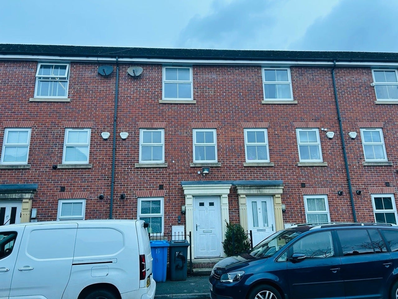 House Hawkins Close in Manchester