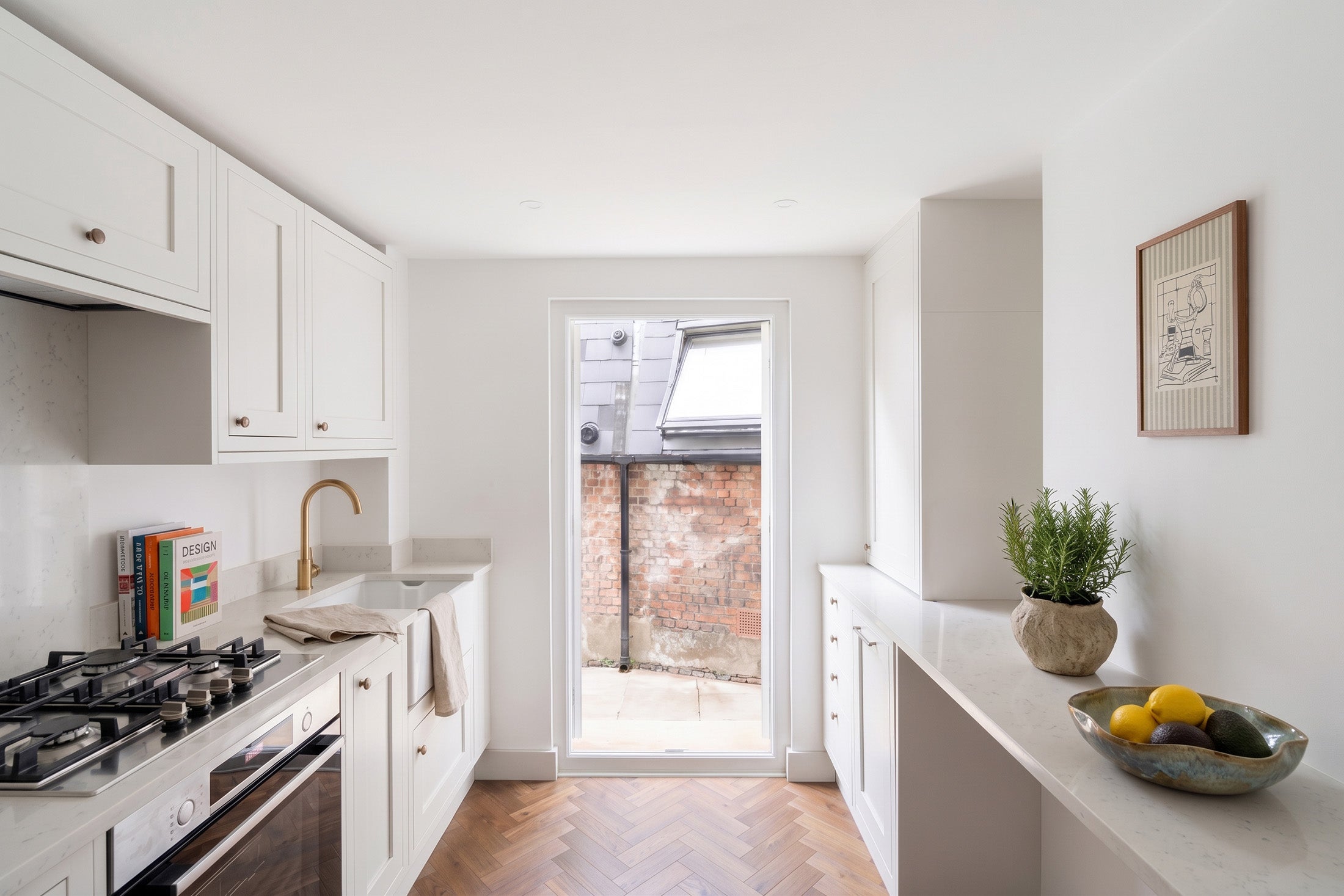 Flat Chesterton Road in Greater London