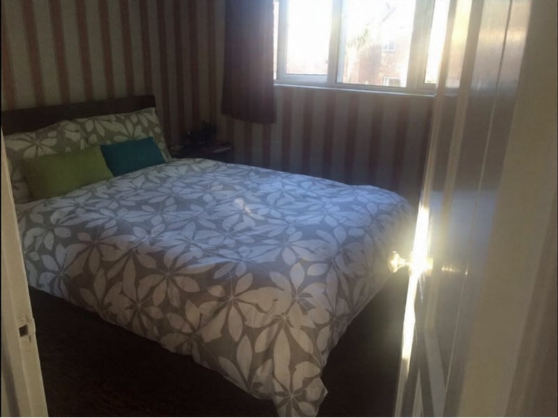 House Kingfisher Close in Greater London