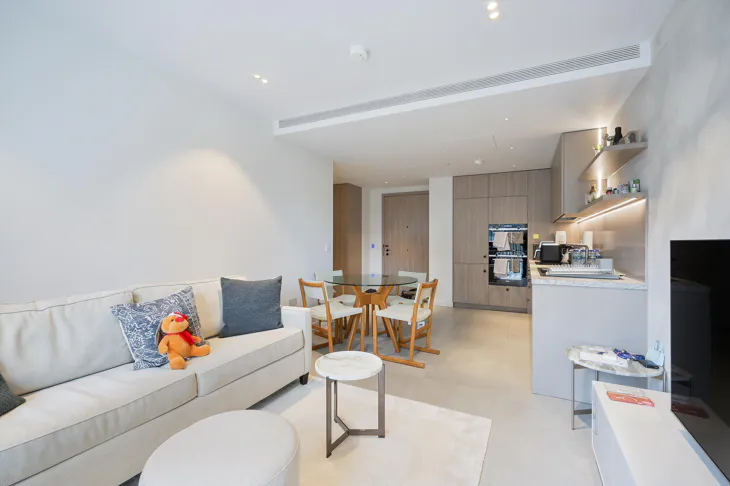 Flat Lewis Cubitt Walk in Greater London
