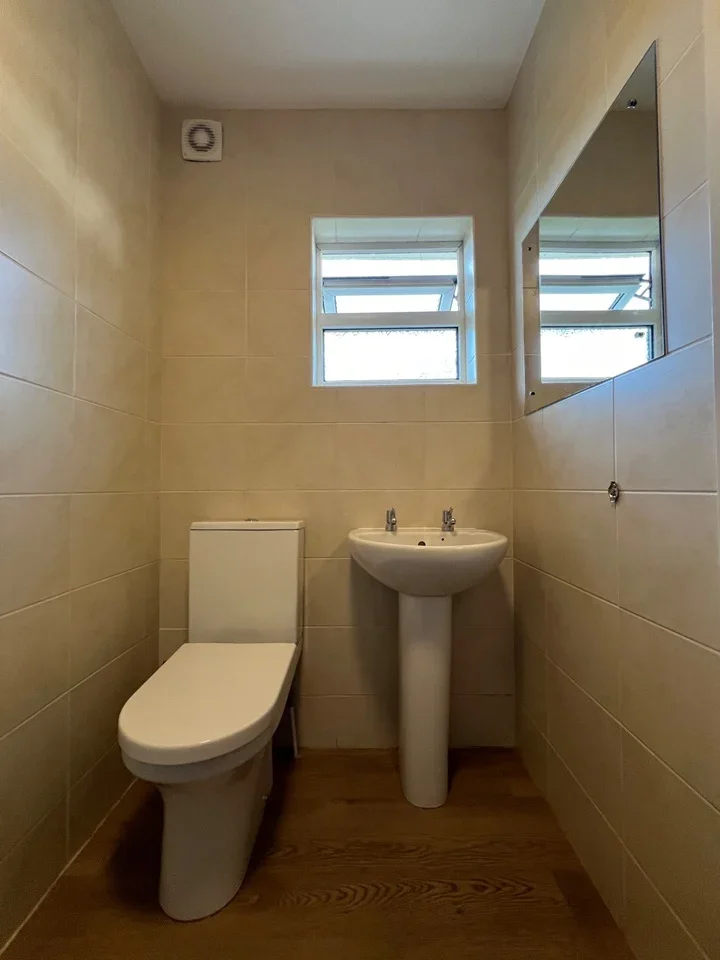 Room Harrow Road in Greater London