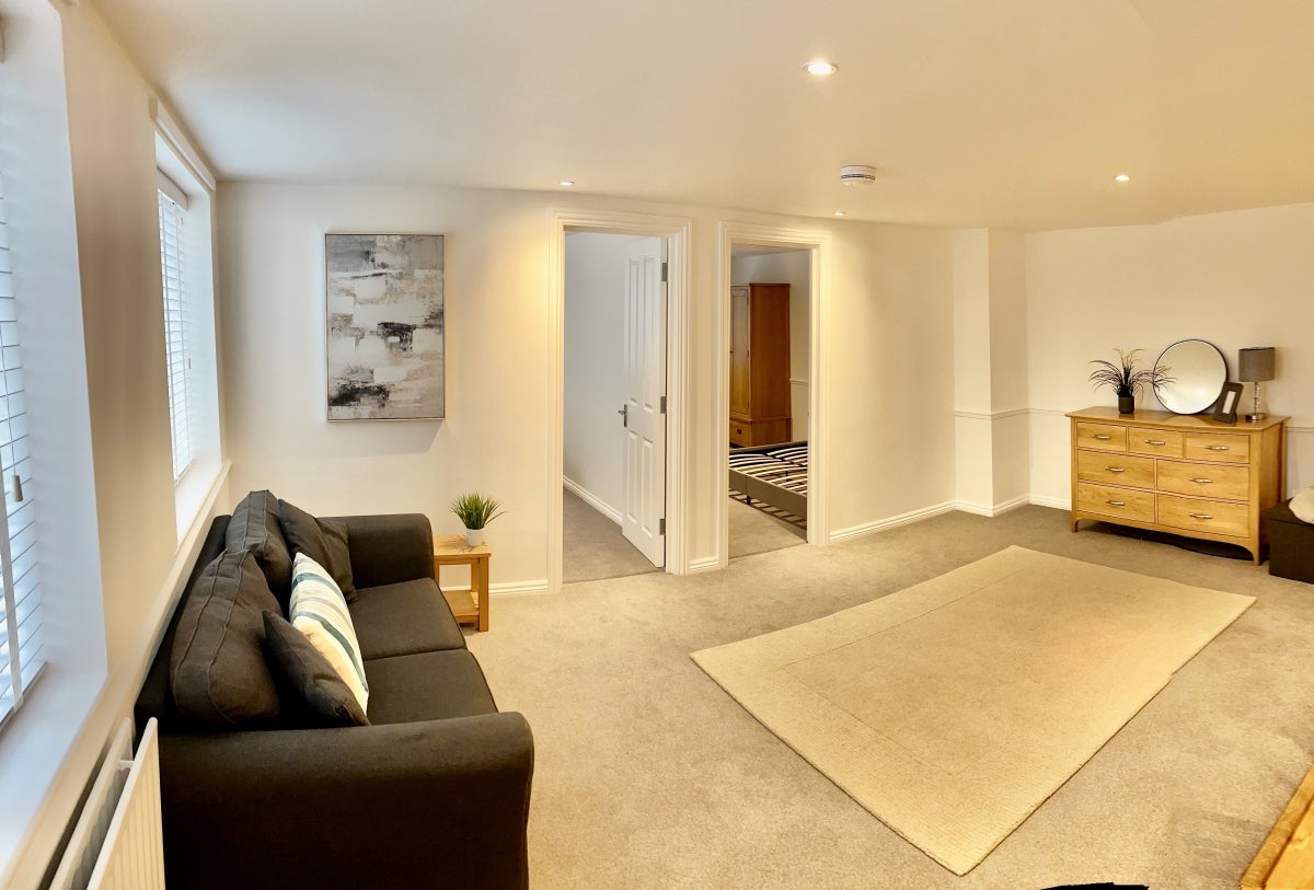 Flat Redbud Road in Tonbridge and Malling