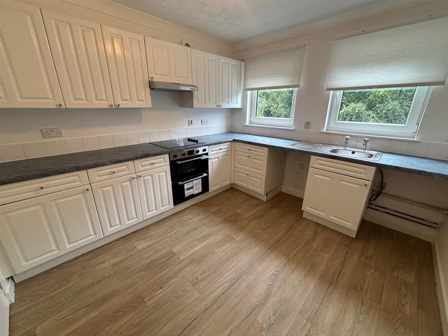 Flat Dakala Court in Wishaw