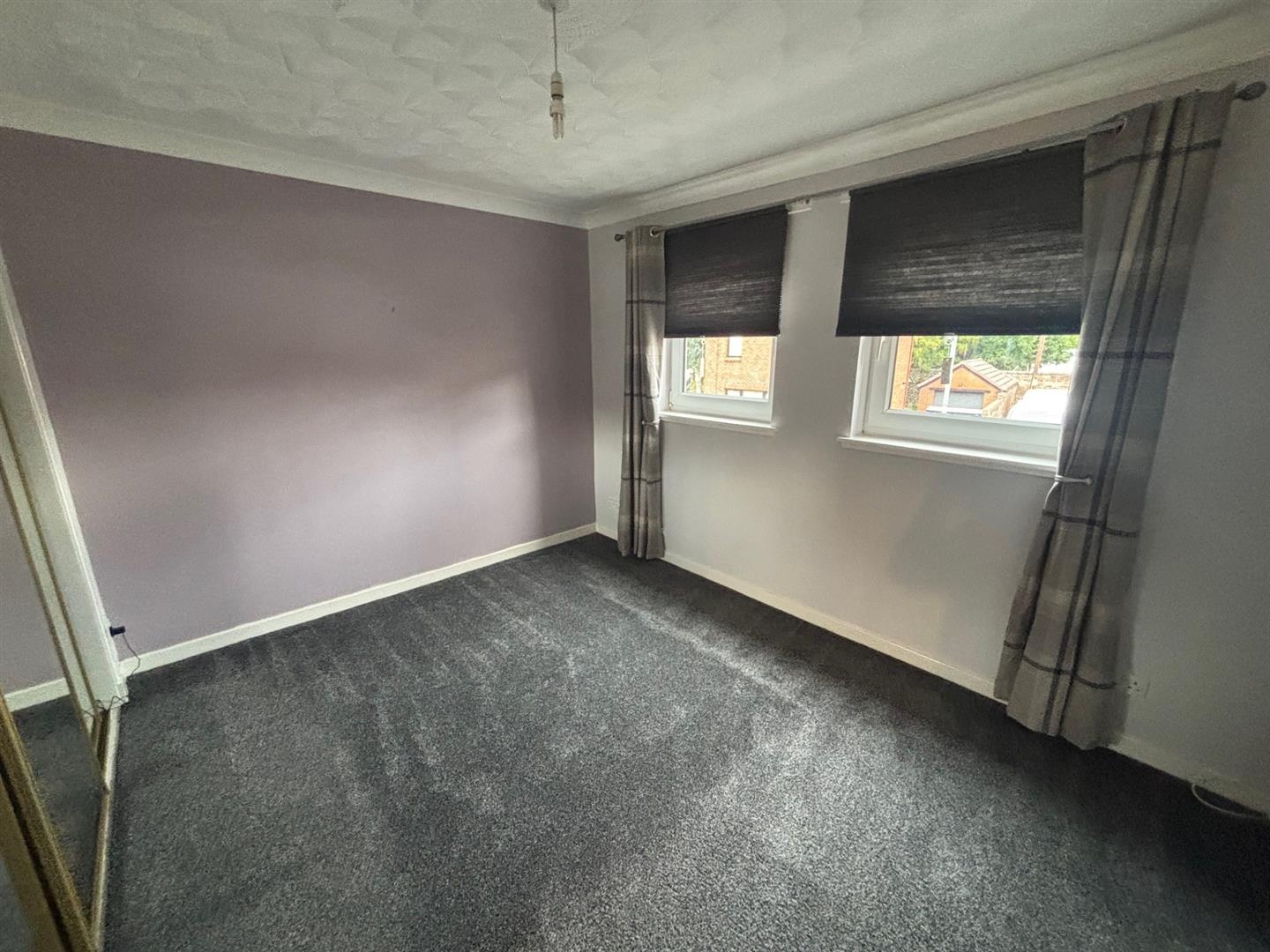 Flat Dakala Court in Wishaw