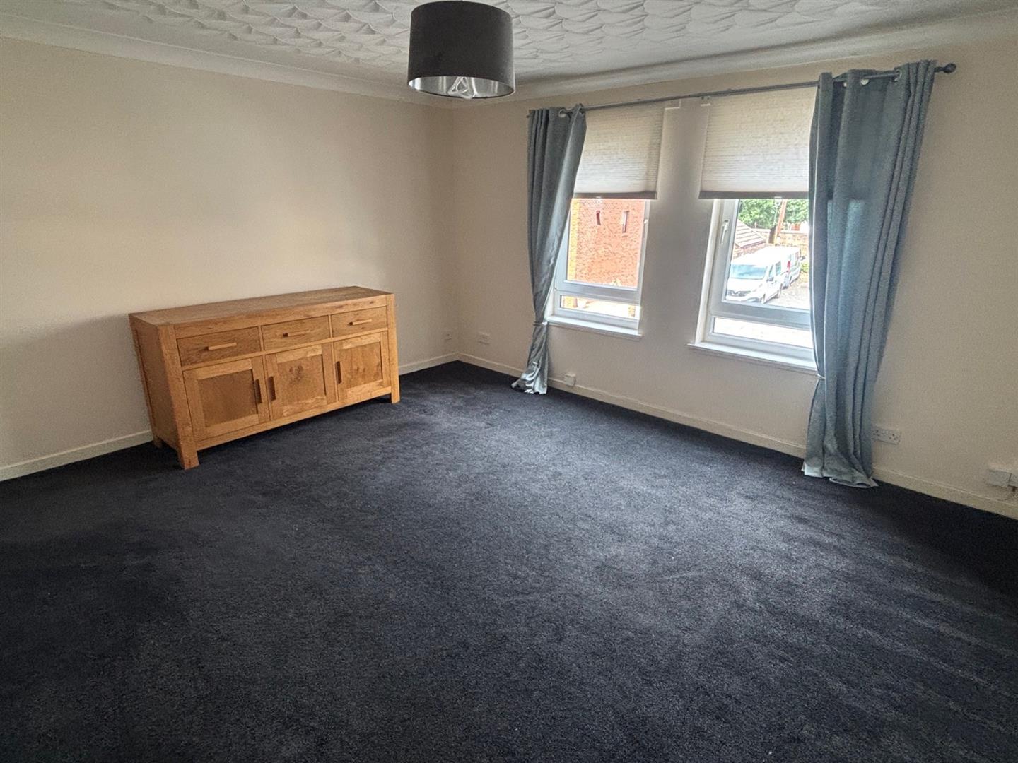 Flat Dakala Court in Wishaw