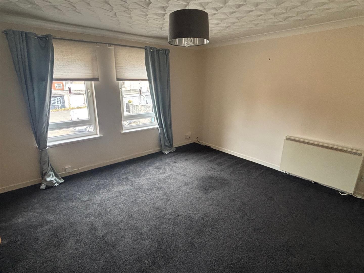 Flat Dakala Court in Wishaw