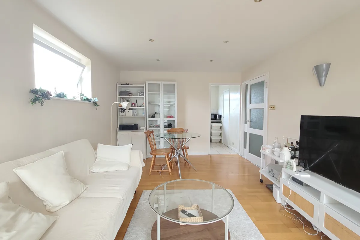 Flat Florence Road in Greater London