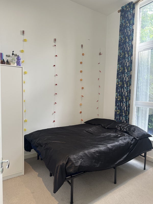 Room Tudway Road in Greater London