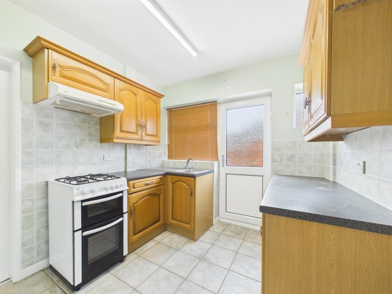 House Findon Close in Nuneaton and Bedworth