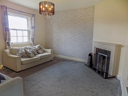 Flat Breton Crescent in Lisburn