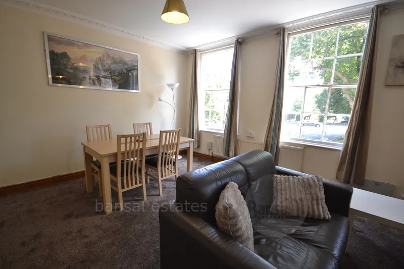 Flat Burnaby Road in Coventry