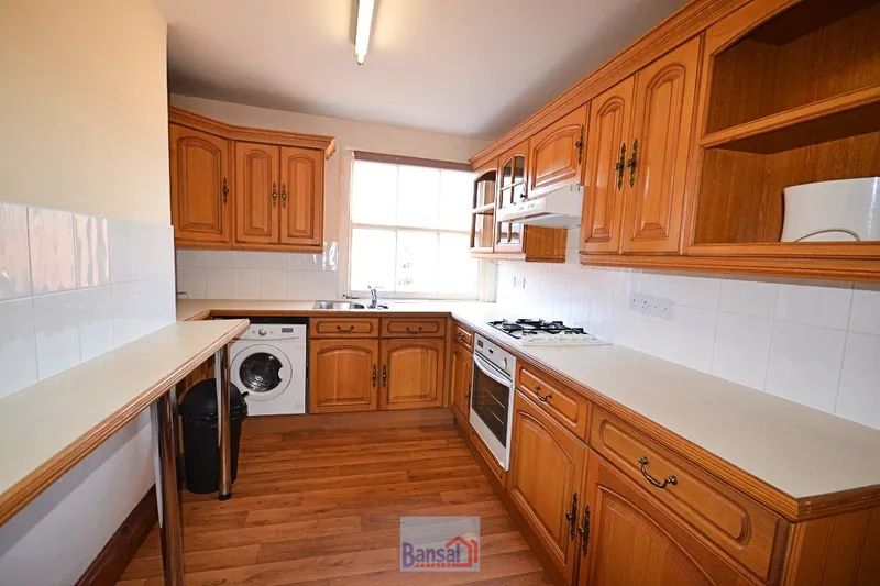 Flat Burnaby Road in Coventry