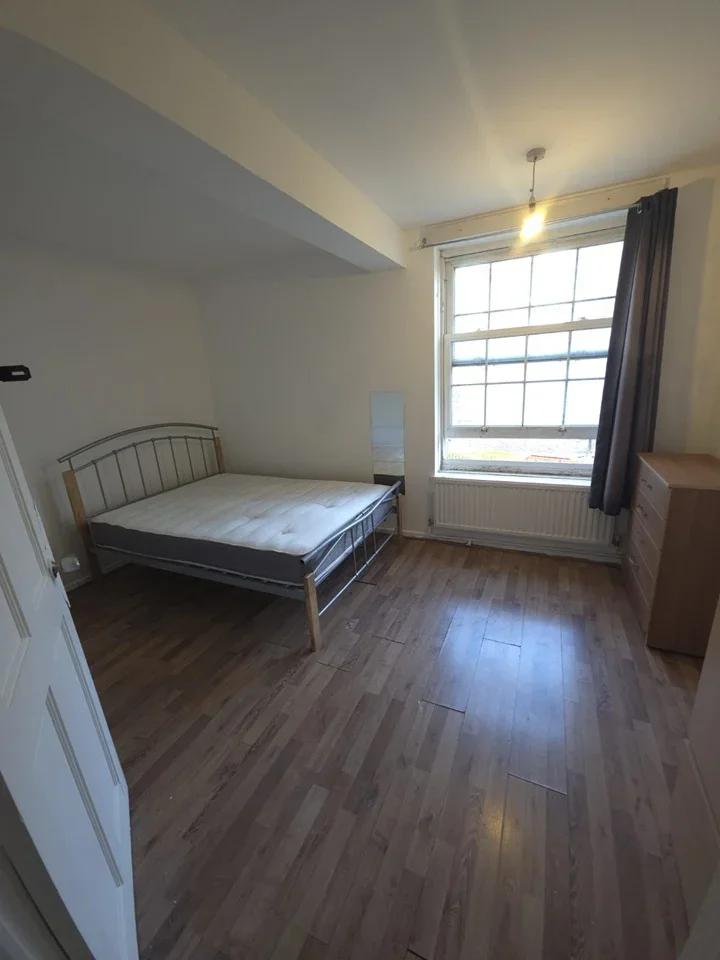 Flat Bromley High Street in Greater London