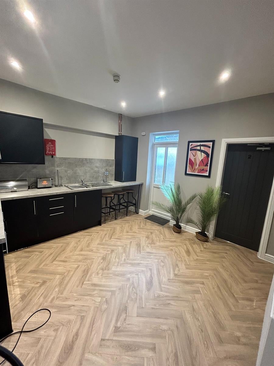 Room Featherfield Place in Nottingham