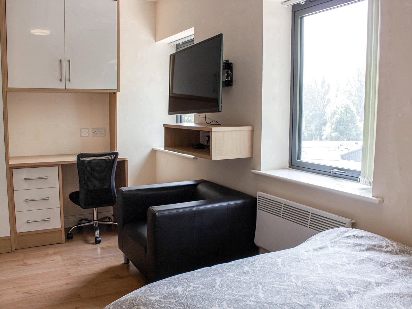 Flat Lofthouse Place in Leeds
