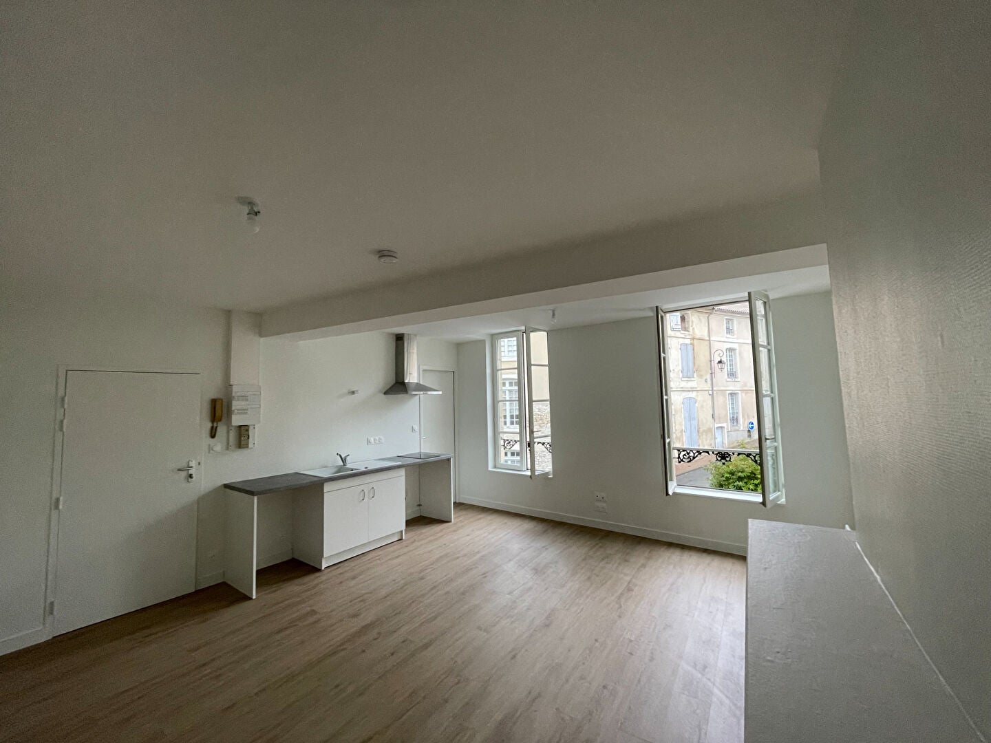 Flat Rue du Colonel Dumont Saint-Priest in Fontenay-le-Comte