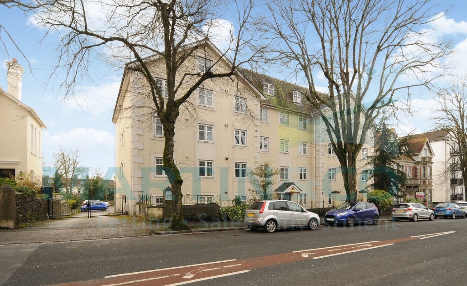 Flat Albert Road in Plymouth