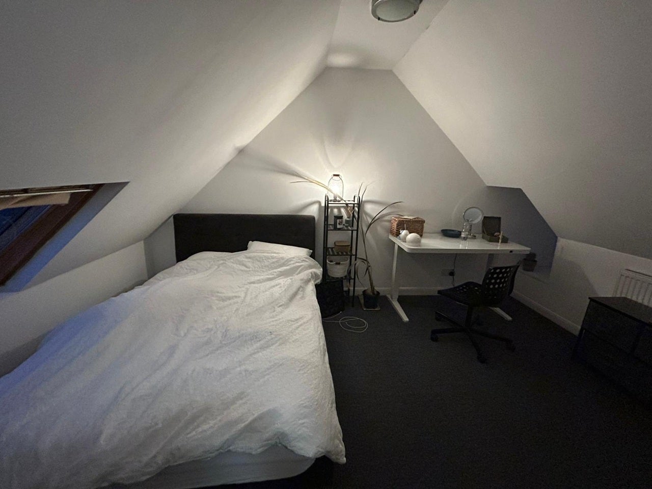 Room Crossway in Greater London
