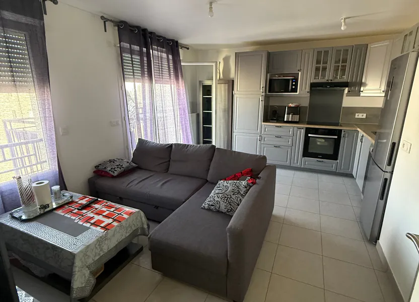 Flat Rue Hussenet in Rosny-sous-Bois