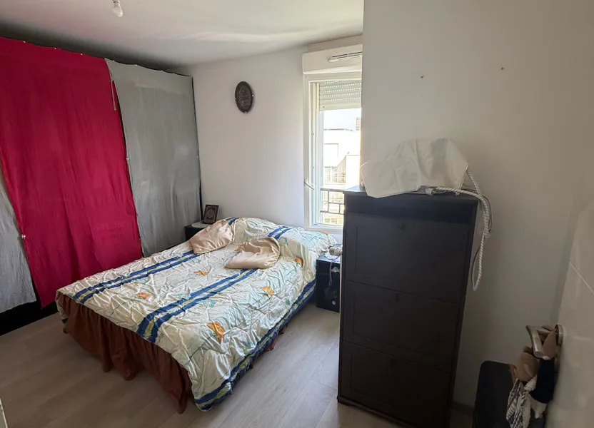 Flat Rue Hussenet in Rosny-sous-Bois