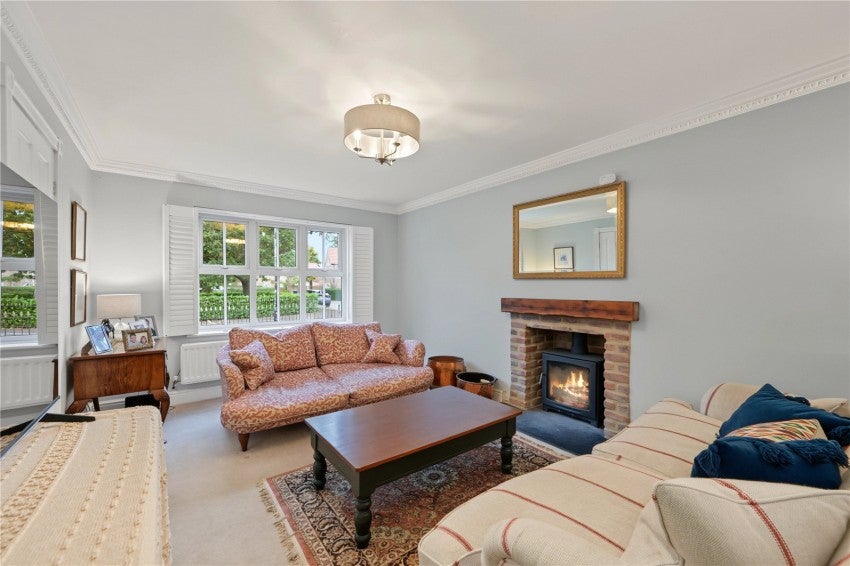 House Pinfold Green in Staveley