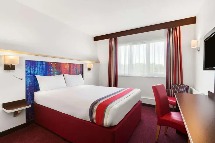 Room M1 in Milton Keynes