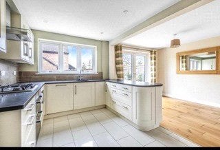 House Ashcroft Close in Cumnor