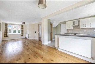 House Ashcroft Close in Cumnor