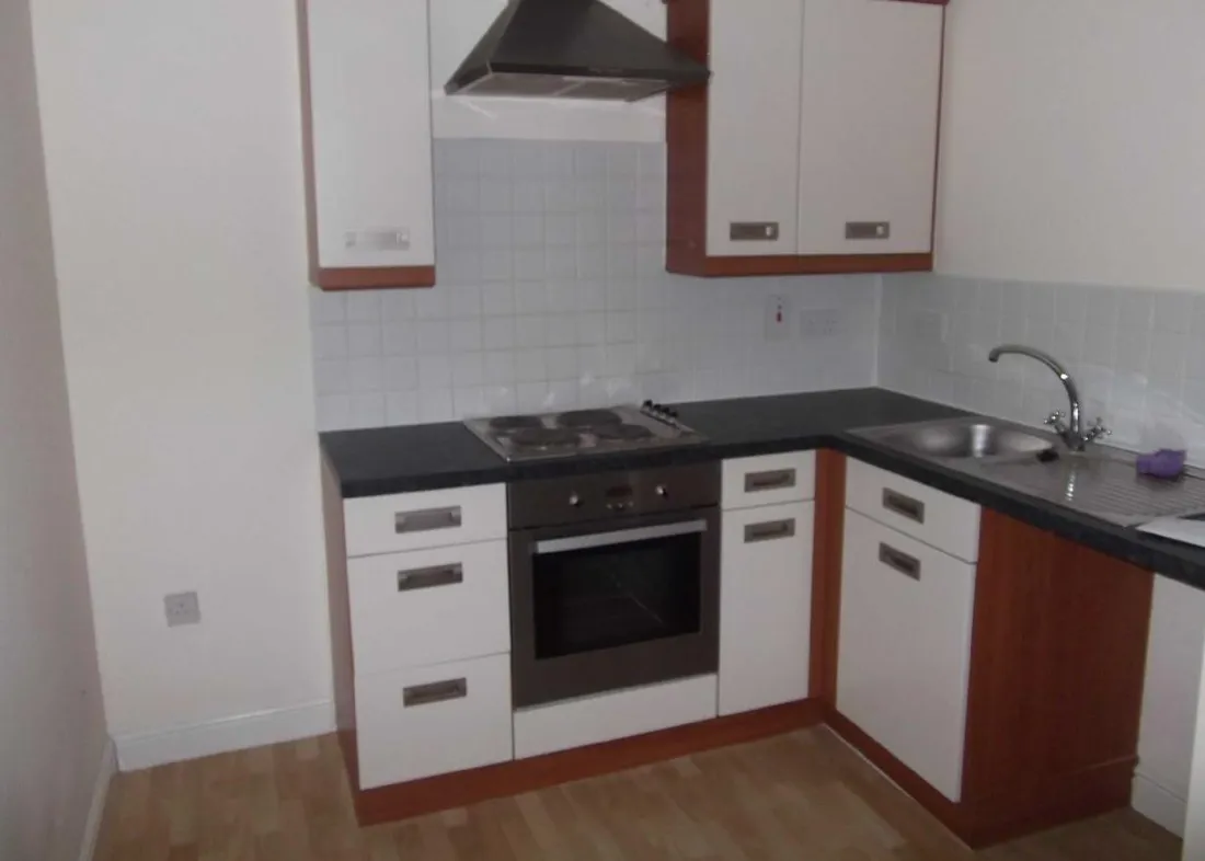 Flat Edith Mills Close in Neath
