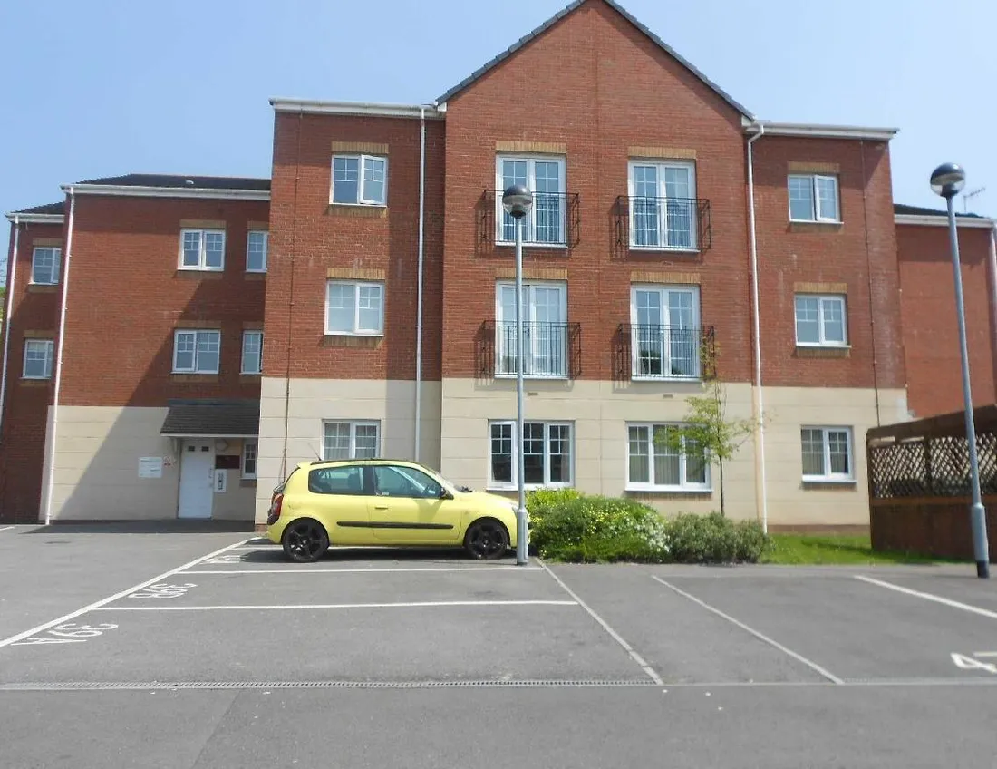Flat Edith Mills Close in Neath