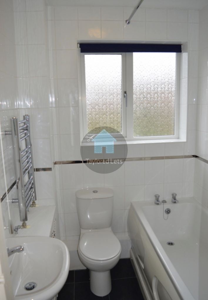 Flat Eshott Close in Newcastle upon Tyne