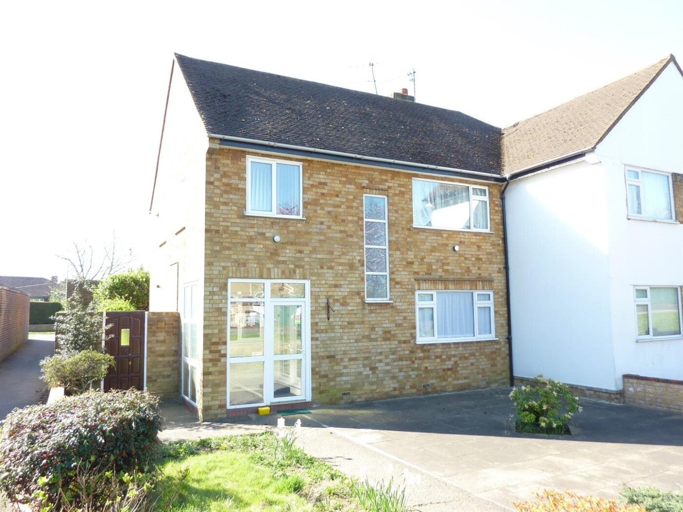 Flat Station Close in Welwyn Hatfield