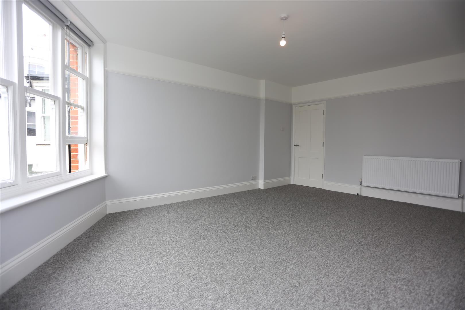 Flat Clifton Road in Brighton