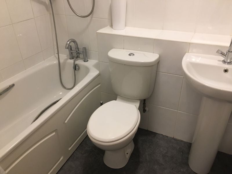 Flat Totteridge Avenue in High Wycombe