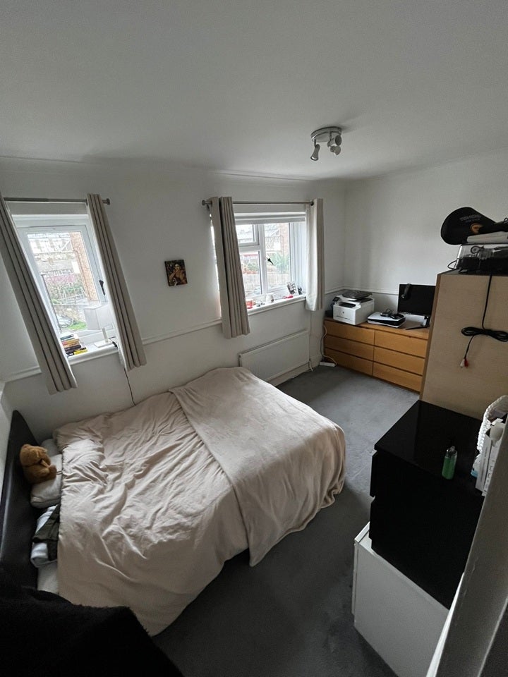 Room Ordnance Road in Greater London
