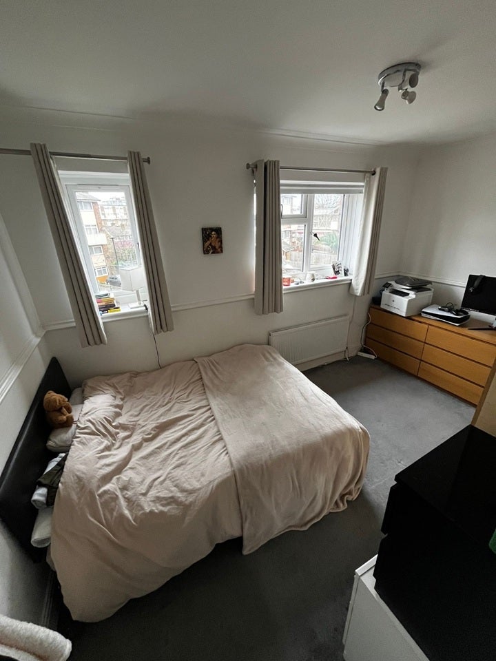 Room Ordnance Road in Greater London