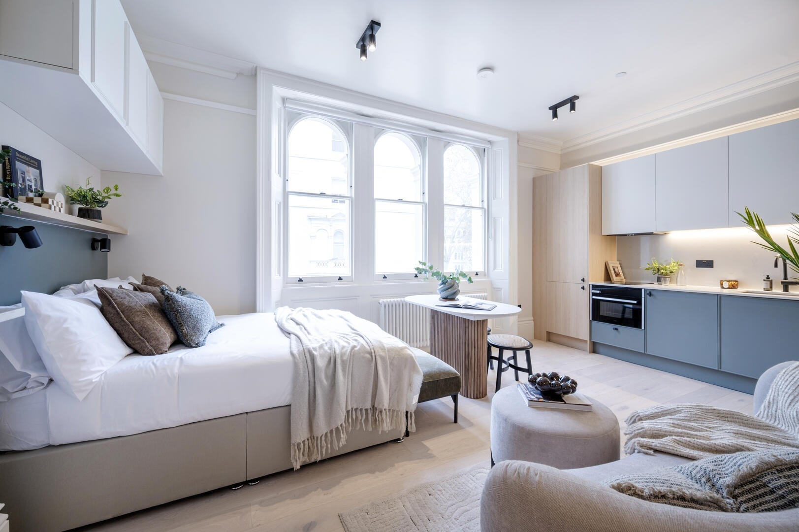 Flat Kensington Gardens Square in City of Westminster