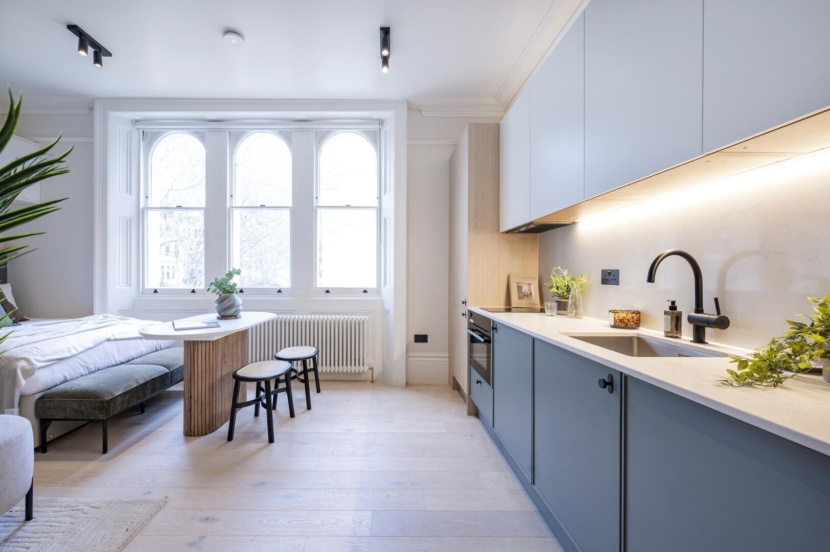 Flat Kensington Gardens Square in City of Westminster