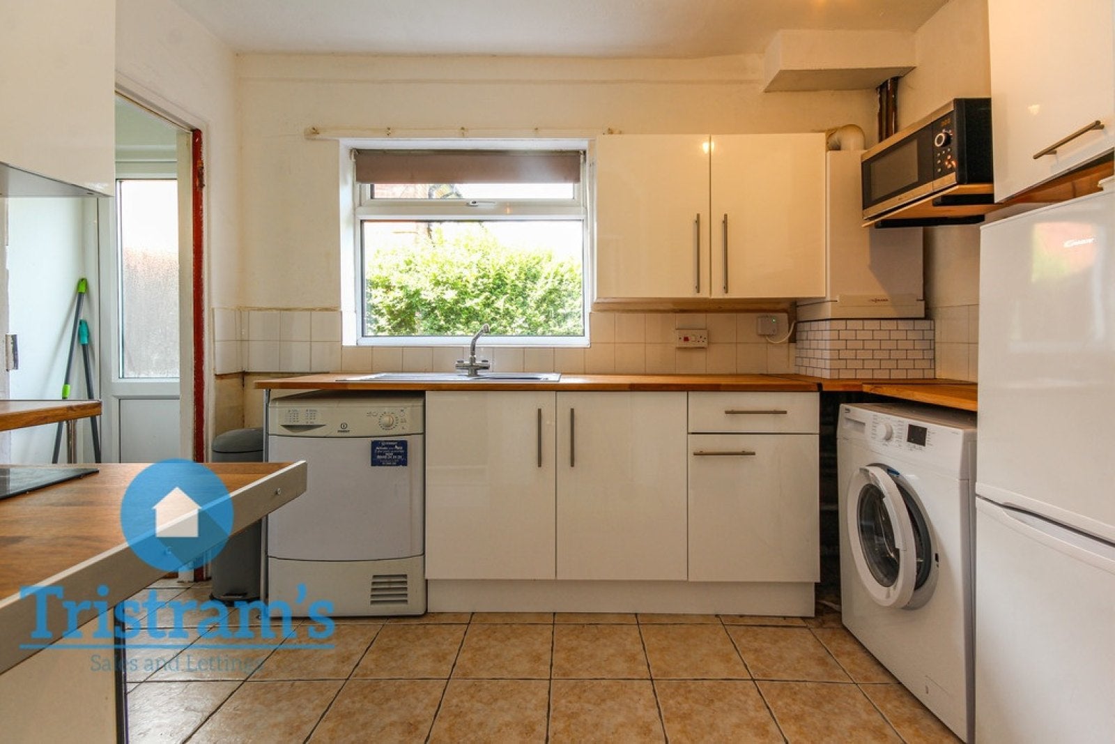 Room Anslow Avenue in Nottingham