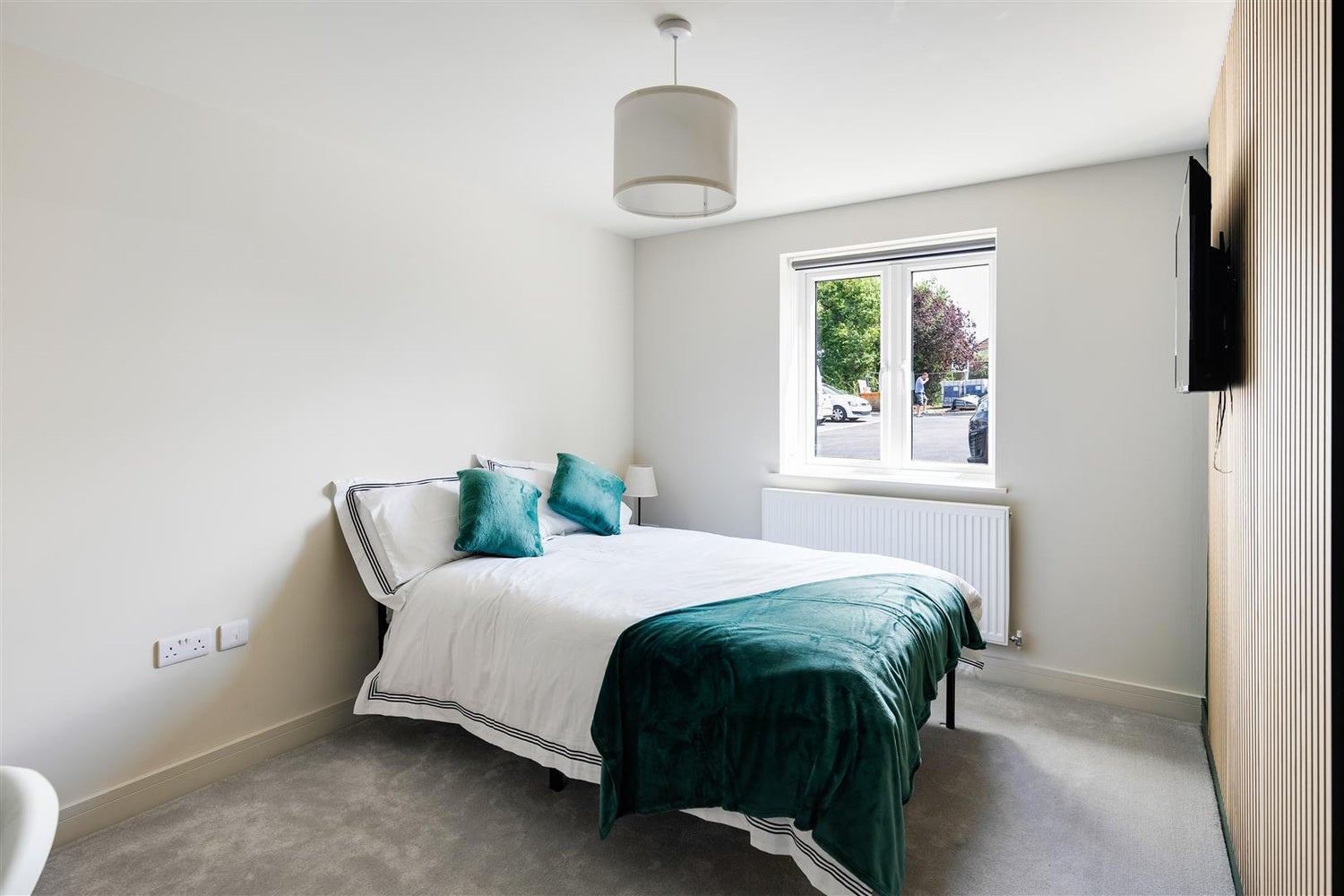 Room Grantham Road in Bristol