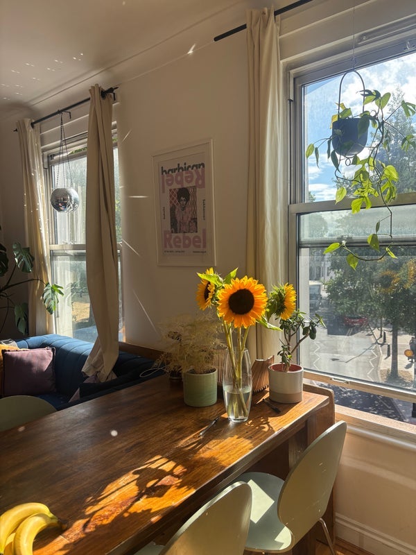 Room Newington Green Road in Greater London