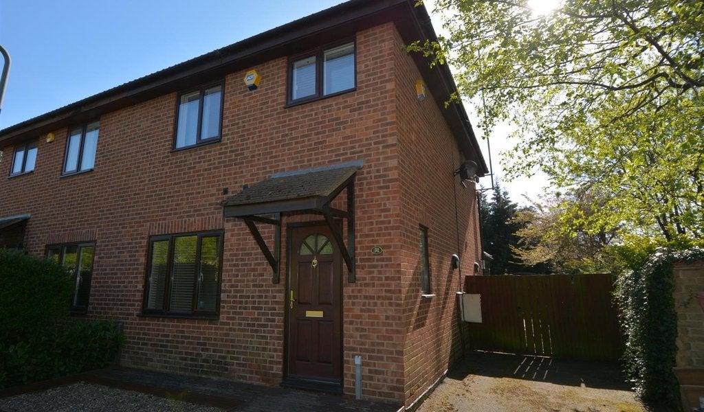 House Osprey Close in Greater London