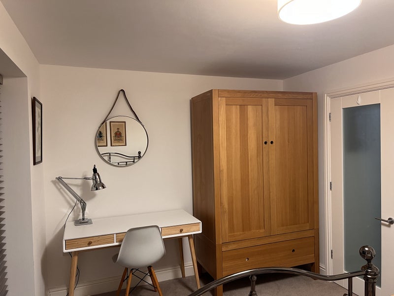 Room Queen's Road in Penarth